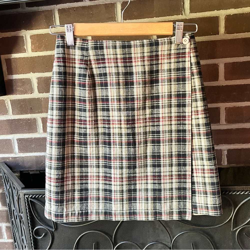 Chelsea Campbell petite wrap skirt